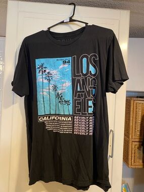 SCW Los Angeles Graphic Tee - Black with Blue Print size large 3:30 100% cotton